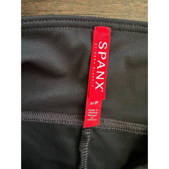 Spanx Faux Leather Leggings Body Shaping Casual High Rise Black Size S - Picture 6 of 8